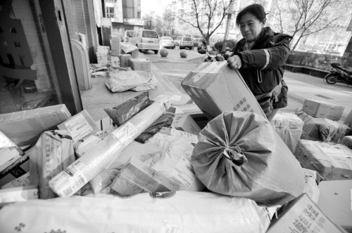 �������f�����M(j��n)��� ���M(j��n)Ů���f�T��һ��