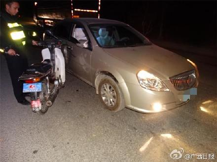 ���ӱ�ײ��Ը���� ����һ�vС܇ײ��(�D)