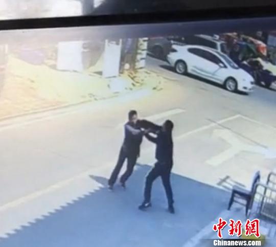 ���wһ���ˆT��ͣ܇���M(f��i)�m���򱣰������Q������