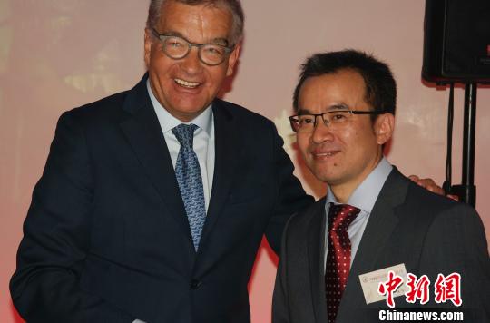 �Rɭ�������h��(hu��)���h�L(zh��ng)Ī�_(��)�c�����ñR����ͬ�l(xi��ng)��(hu��)��ϯ�����Ӱ������ �z