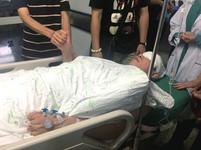 �D���g�����܂��񾯱��Ƴ����g�������A�r��ӛ�߷���z