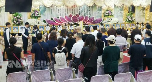 �|���^��F(tu��n)��y�ߡ��^�ߡ�����(hu��)��7��25�����ЉȚ��x�^��Դ�d�e�У���y�߼Ҍ��ɷ������I(l��ng)�b��(j��ng)�������߰��������� �_(t��i)���������硱ӛ��ʩ�ڕ��z