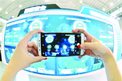 �ٶȰ�ȫչ�^(q��)LED��Ļ�ό�(sh��)�r(sh��)���±��r�ص��p�_��Ϣ