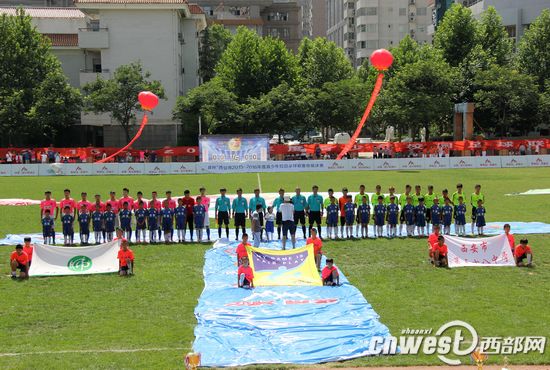 ����������У�@ԇ�����Lϵ�y(t��ng) �_�l(f��)�^(q��)�����WУ12��